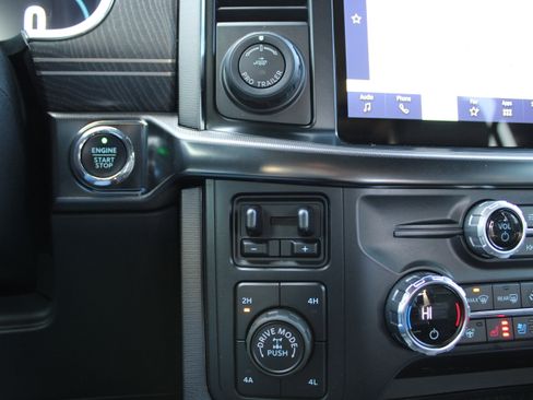 Used 2021 Ford F150 Platinum w/ Equipment Group 701A High image 18