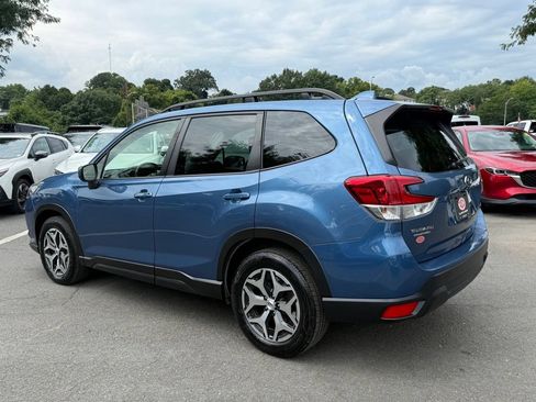 Used 2023 Subaru Forester Premium AWD/4WD image 10