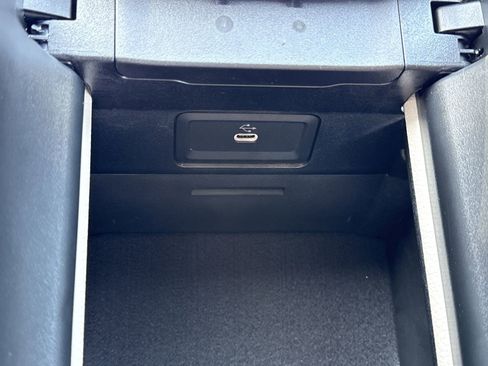 New 2026 Mercedes-Benz C 300 Sedan image 31