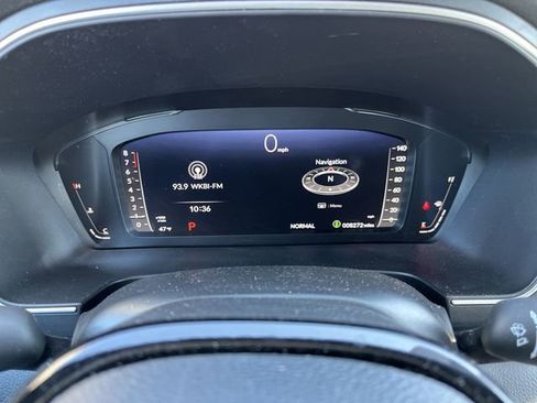 Used 2025 Honda Pilot Elite image 12