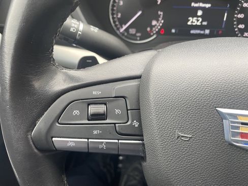 Used 2023 Cadillac XT4 Premium Luxury image 29