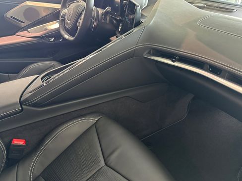 New 2025 Chevrolet Corvette E-Ray image 10