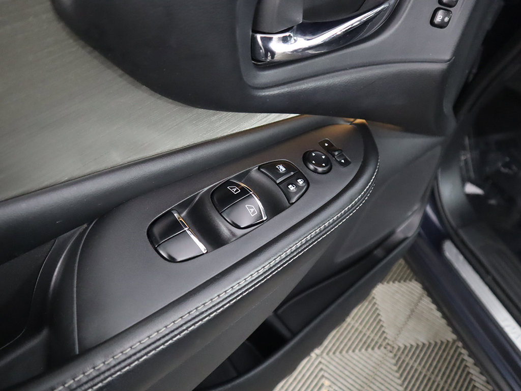 Used 2018 Nissan Murano SL w/ Cargo Package AWD/4WD image 42