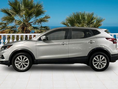 Used 2021 Nissan Rogue Sport S image 7