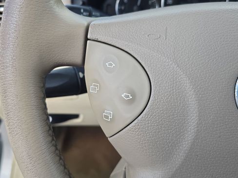 Used 2004 Mercedes-Benz E 320 Sedan image 21