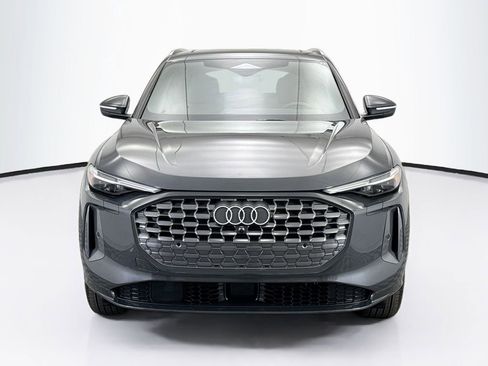 Used 2025 Audi Q5 Premium Plus w/ Premium Plus image 3