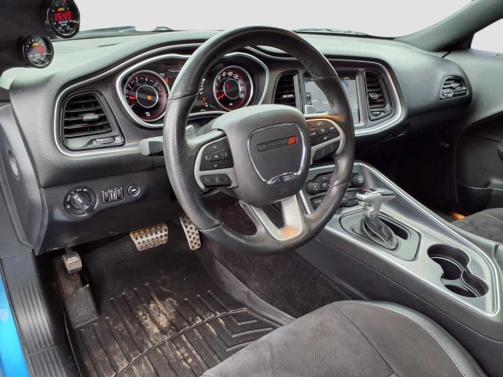 Used 2016 Dodge Challenger R/T Scat Pack w/ Leather Interior Group RWD image 12