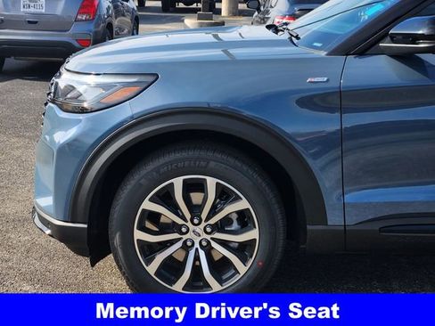 New 2026 Ford Explorer ST-Line w/ Premium Package image 9