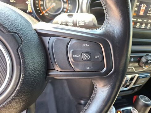 Used 2021 Jeep Wrangler Unlimited Sport AWD/4WD image 22