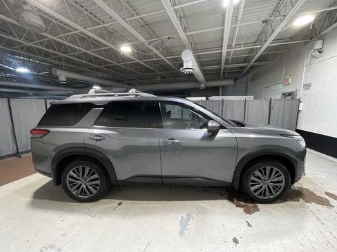 Used 2022 Nissan Pathfinder SL w/ SL Premium Package AWD/4WD image 27