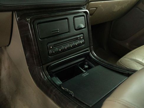 Used 2004 GMC Yukon XL Denali AWD/4WD image 15