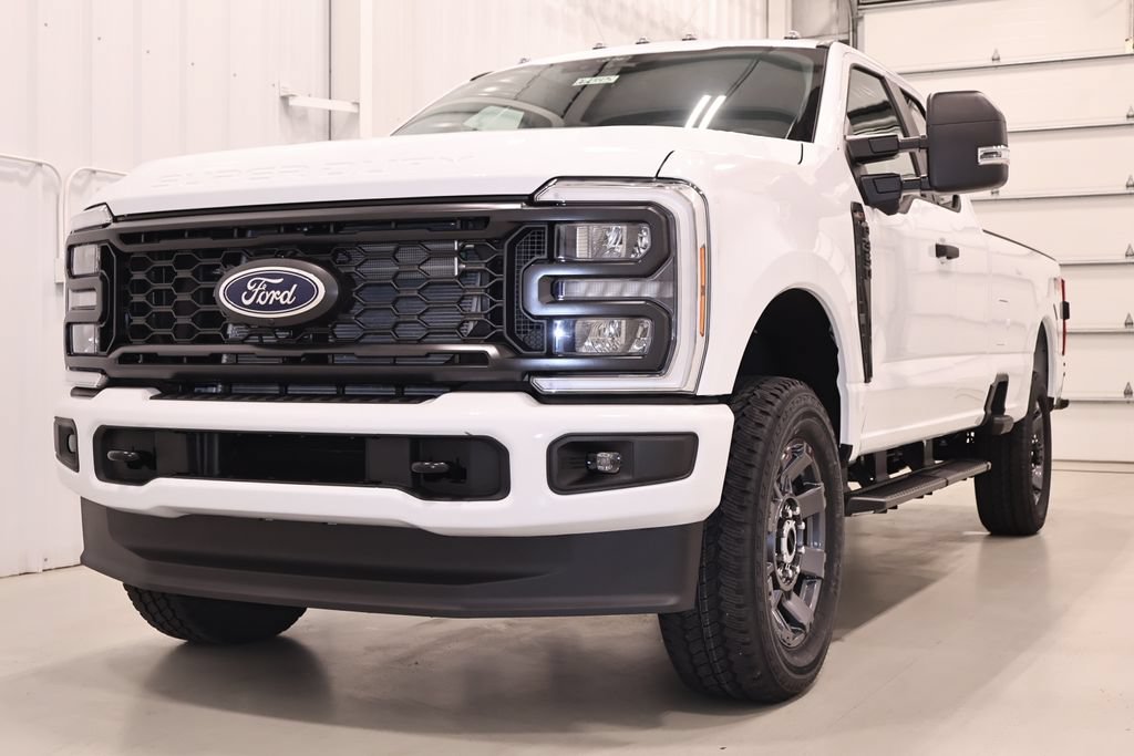 New 2026 Ford F350 XL w/ STX Appearance Package AWD/4WD image 5