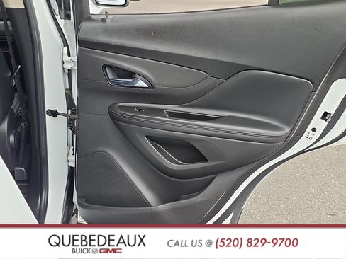 Used 2021 Buick Encore Preferred FWD image 24