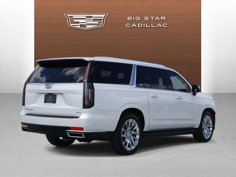 Used 2021 Cadillac Escalade ESV Premium Luxury w/ Driver Assist Tech Package image 5