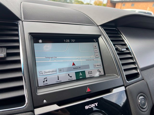 Certified 2018 Ford Taurus SHO AWD/4WD image 14