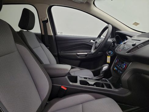 Used 2018 Ford Escape SE image 21