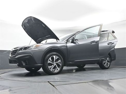 Used 2020 Subaru Outback Limited image 49