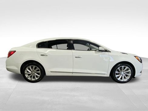 Used 2016 Buick LaCrosse FWD image 10