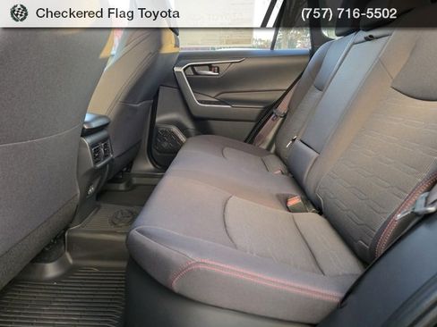 New 2025 Toyota RAV4 SE image 6
