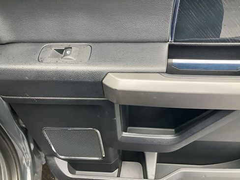 Used 2021 Ford F250 Platinum w/ FX4 Off-Road Package image 17