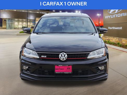 Used 2017 Volkswagen Jetta GLI FWD image 5