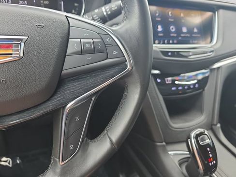 Used 2020 Cadillac XT5 Premium Luxury AWD/4WD image 18