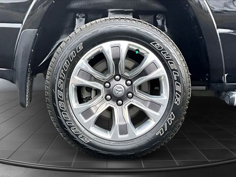 Used 2022 RAM 1500 Limited w/ Body-Colour Bumper Group image 36