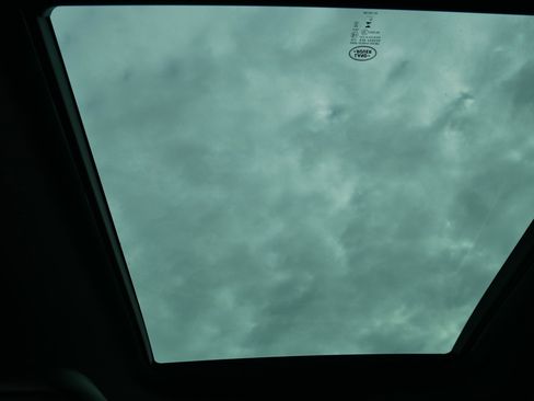 New 2026 Land Rover Defender 110 S image 9