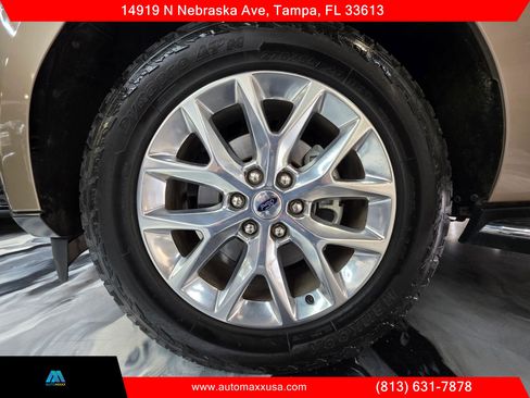 Used 2020 Ford Expedition XLT w/ Equipment Group 202A RWD image 32