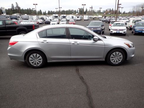 Used 2010 Honda Accord LX image 6