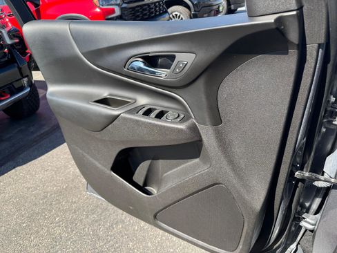 Used 2019 Chevrolet Equinox LT image 27