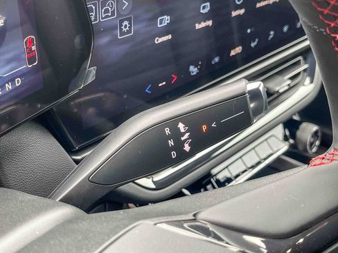 New 2026 Chevrolet Equinox EV RS image 18