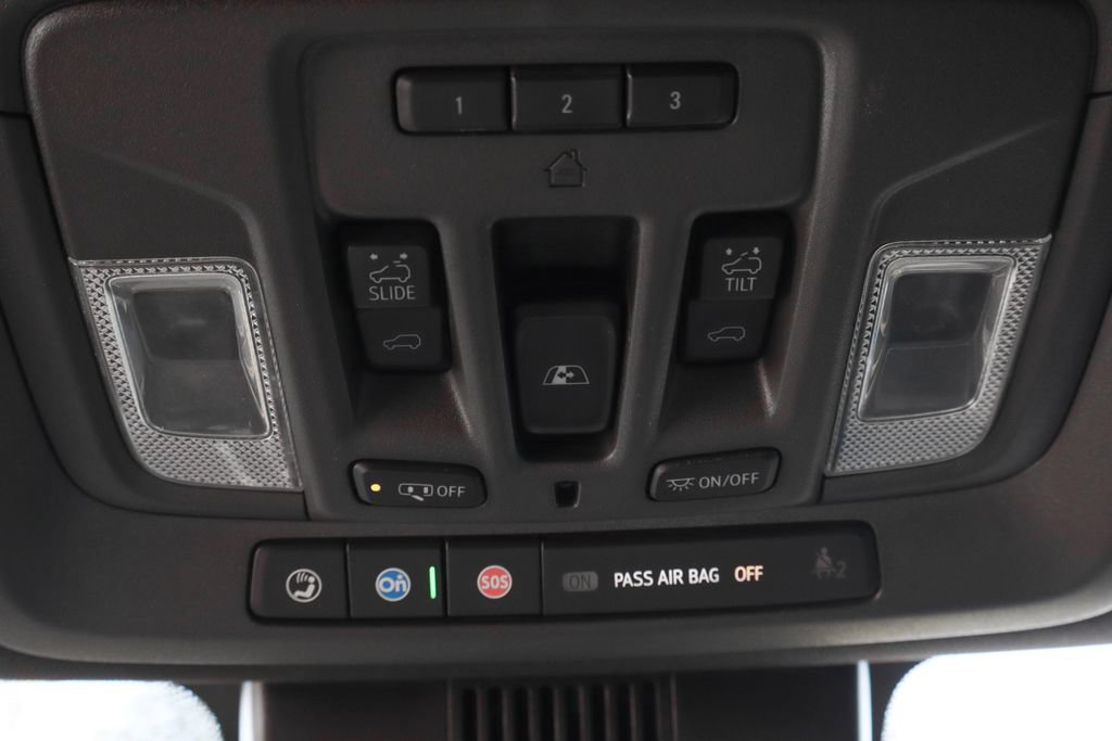 Used 2024 Chevrolet Silverado 3500 High Country w/ High Country Premium Package AWD/4WD image 39
