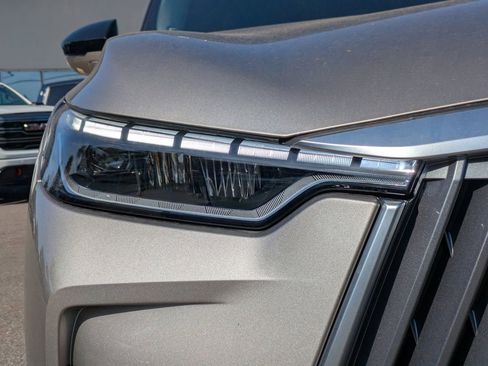 New 2026 INFINITI QX60 Luxe w/ Family Package image 10