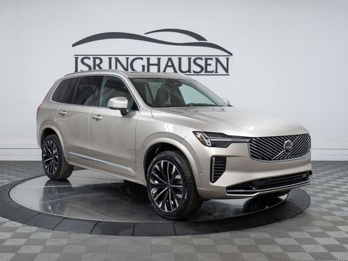 New 2026 Volvo XC90 B6 Plus image 3