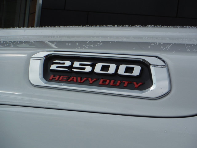 Used 2026 RAM 2500 Laramie AWD/4WD image 5