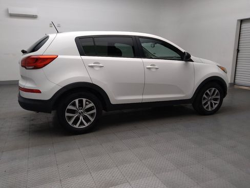 Used 2016 Kia Sportage LX FWD image 10