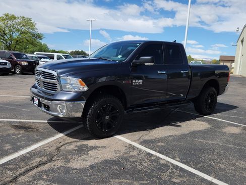 Used 2017 RAM 1500 Big Horn AWD/4WD image 4