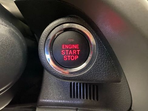 Certified 2025 Subaru Crosstrek 2.5i Premium AWD/4WD image 15
