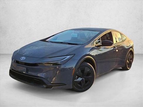New 2026 Toyota Prius LE image 1