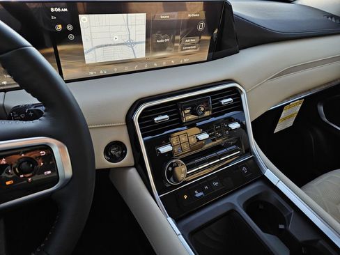 New 2026 Nissan Armada Platinum w/ Convenience Package image 18