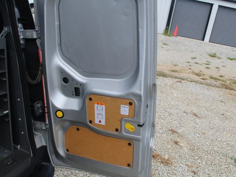 Used 2021 Ford Transit Connect XLT image 27