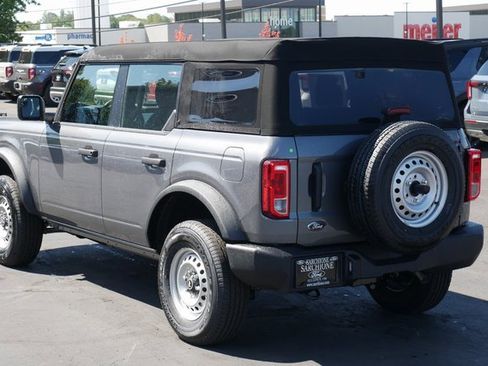 New 2025 Ford Bronco 4-Door image 8