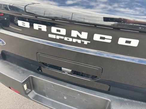 Used 2021 Ford Bronco Sport Badlands image 14