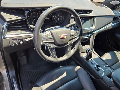 Certified 2023 Cadillac XT5 Sportv w/ Technology Package AWD/4WD image 13