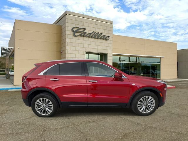 Certified 2024 Cadillac XT4 Premium Luxury w/ Technology Package FWD image 9