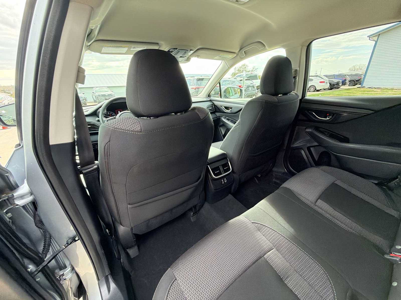 Used 2024 Subaru Outback Premium AWD/4WD image 15
