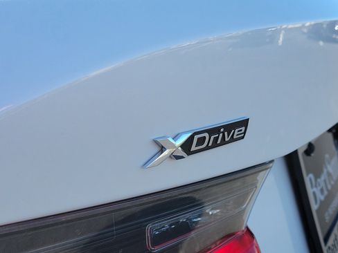 Used 2024 BMW 330i xDrive Sedan image 5