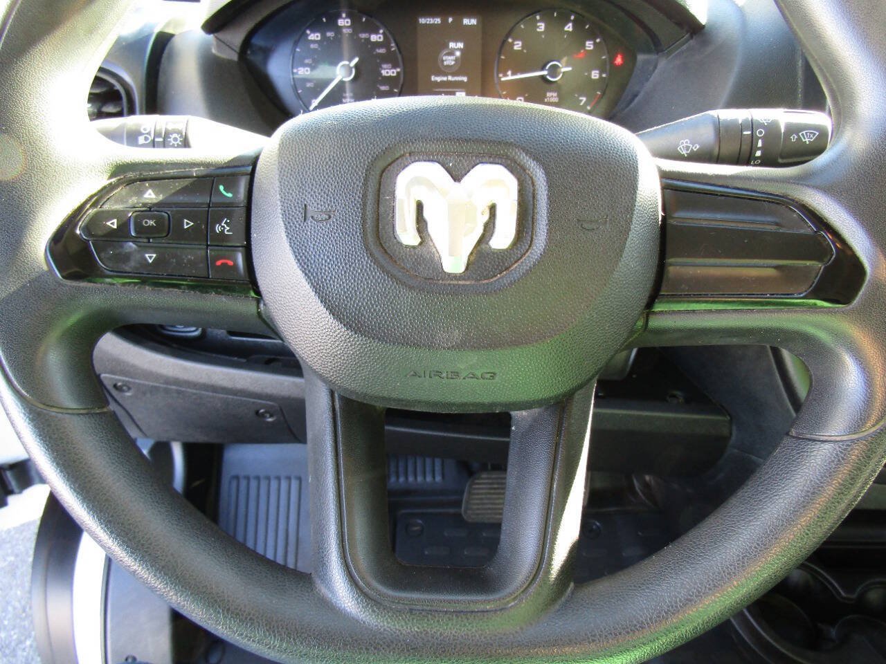 Used 2025 RAM ProMaster 2500 FWD image 11