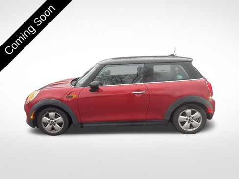 Used 2016 MINI Cooper 2-Door Hardtop image 8